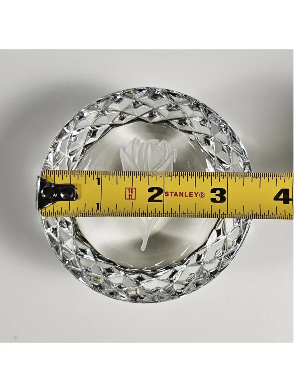 Waterford Crystal Round Domed Paperweight Frosted Intaglio Tulip Flower